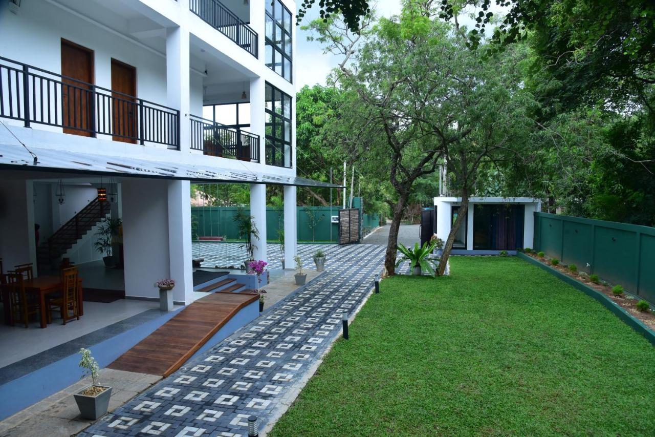 Eden Grand Hotel Dambulla Exterior photo
