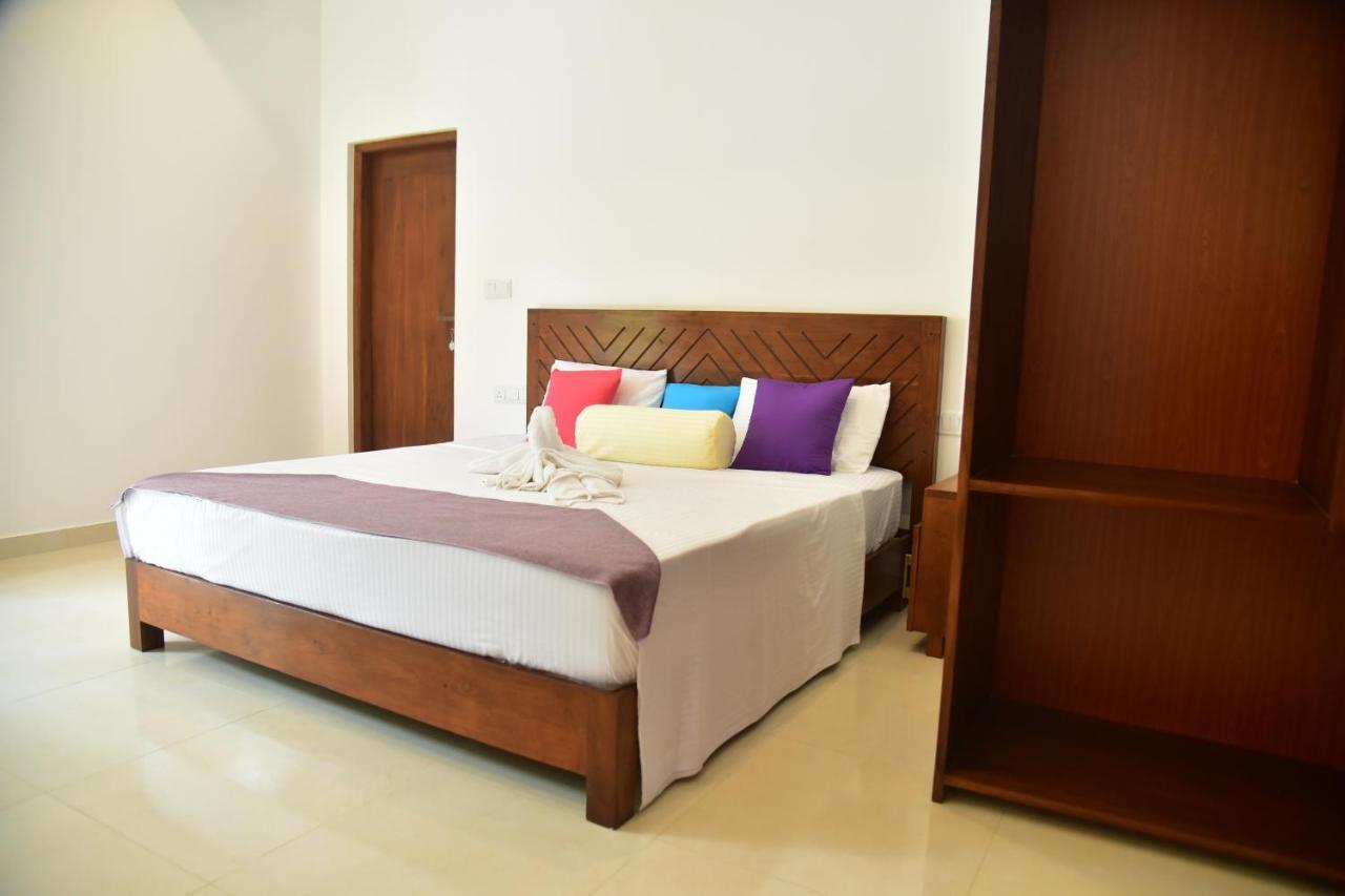 Eden Grand Hotel Dambulla Exterior photo